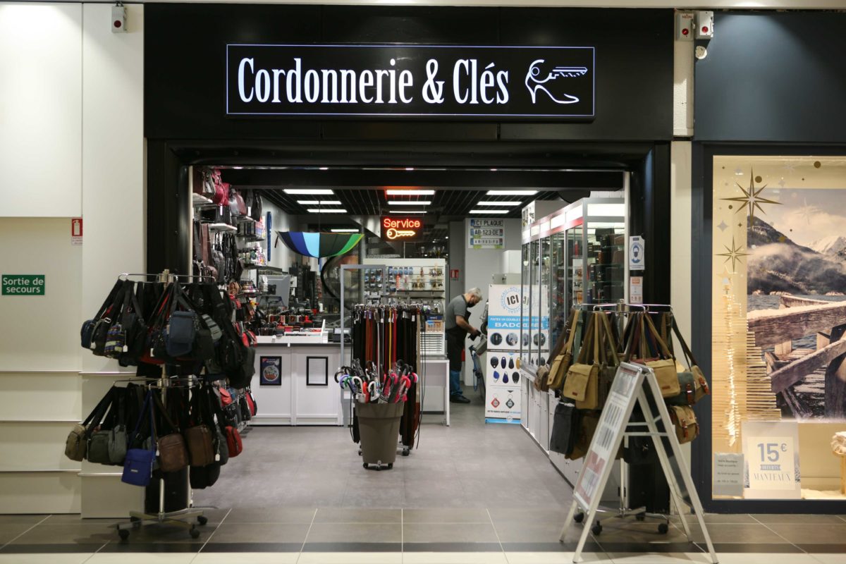 PK3-centre-commercial-cholet-boutique-cordonnerie-et-cles