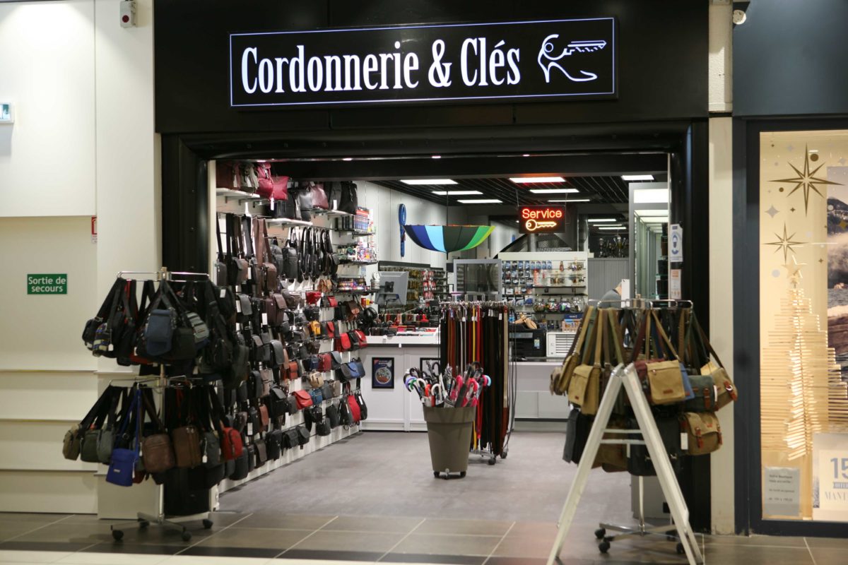 PK3-centre-commercial-cholet-boutique-cordonnerie-et-cles-2