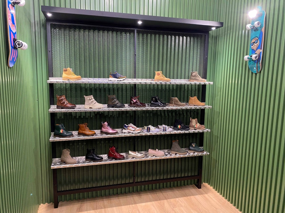 cap-chaussures-nouvelle-enseigne-centre-commercial-pk3-4